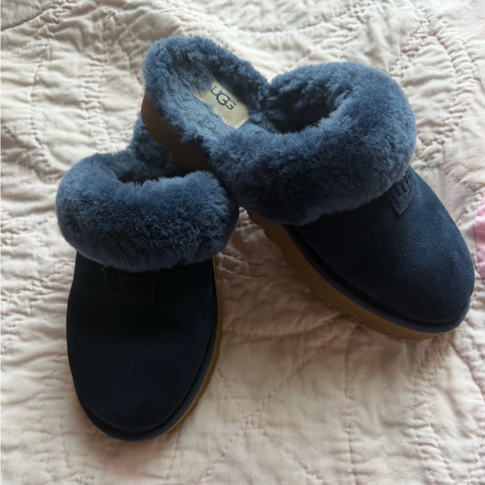 UGG Women's Midnight Blue Shearling Slippers Size 9